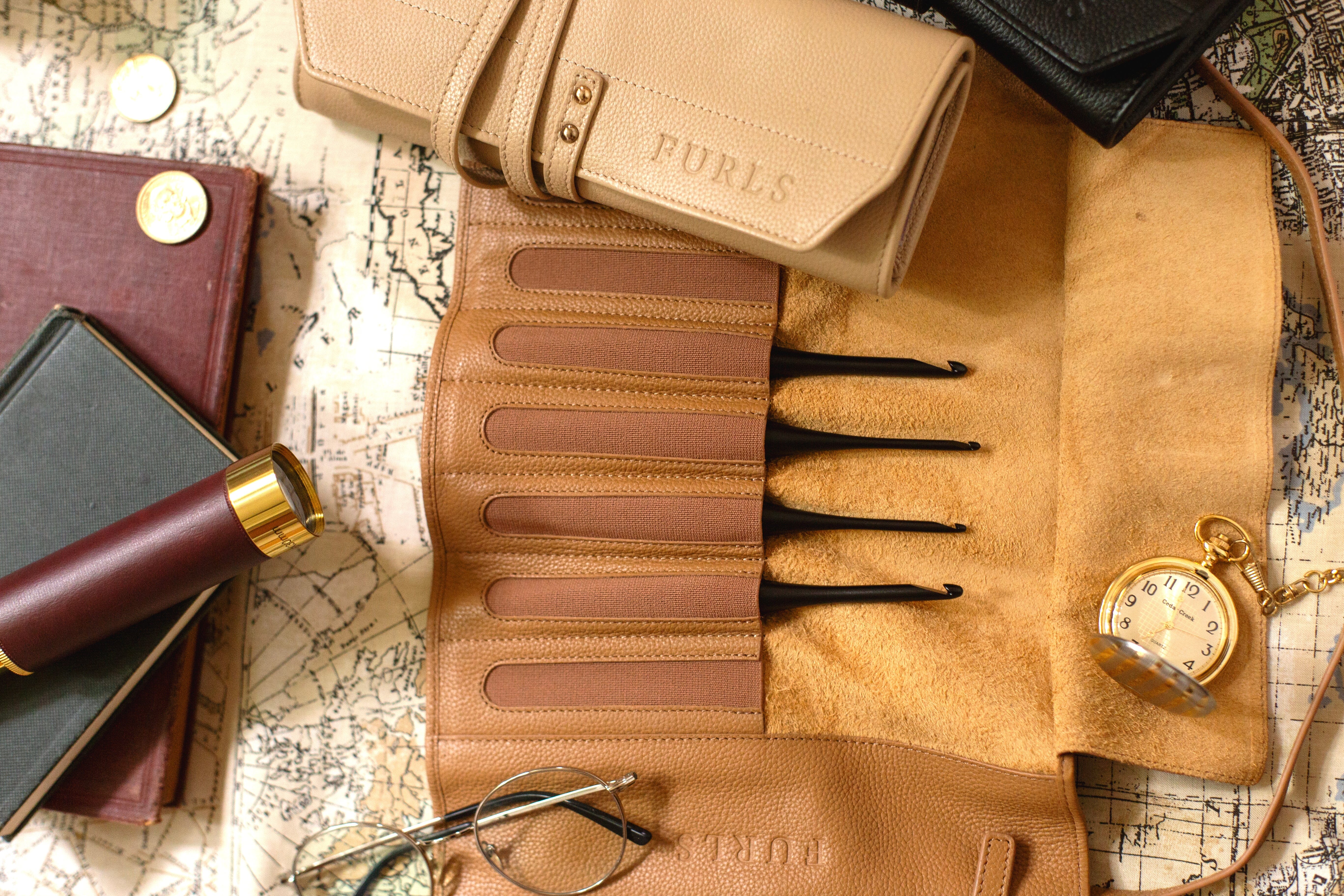 Venture Leather Travel Roll – Crochet Hook Organizer Leather Accessories FurlsCrochet