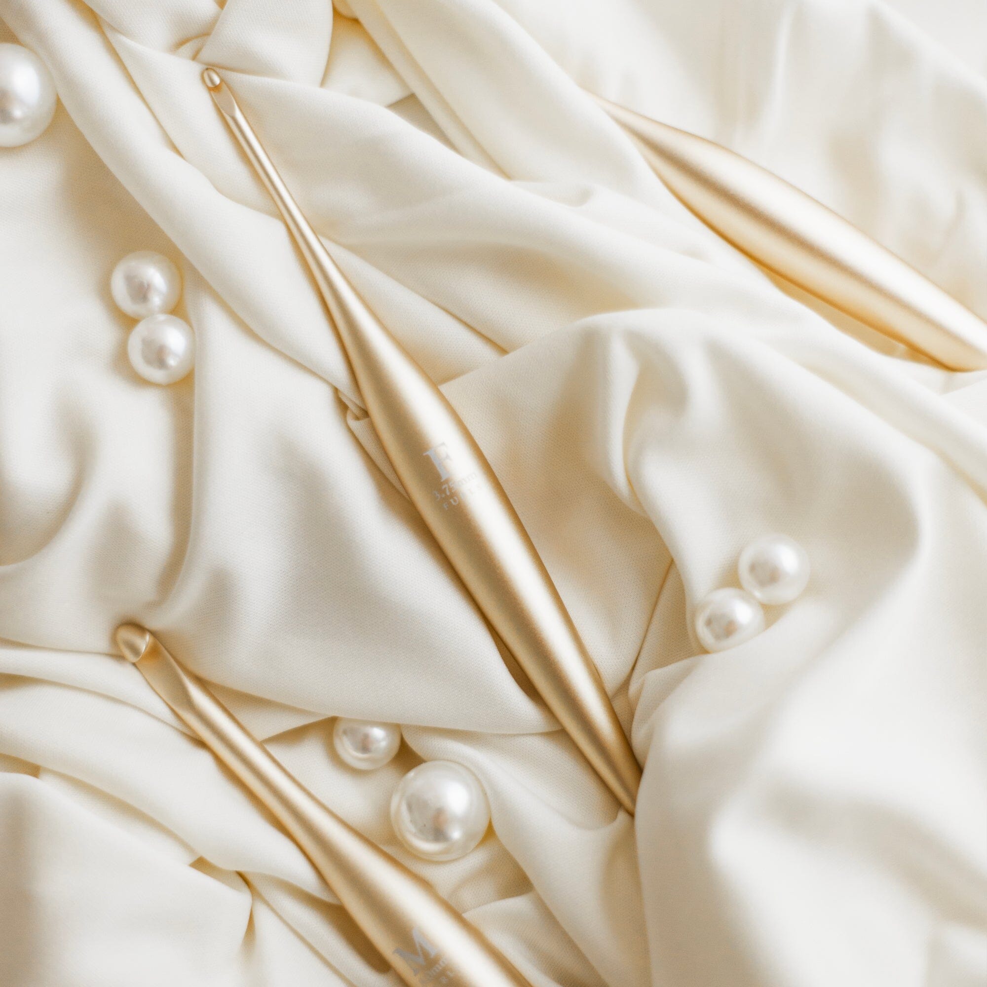 Gold Streamline Metal Crochet Hooks Metal Streamline FurlsCrochet