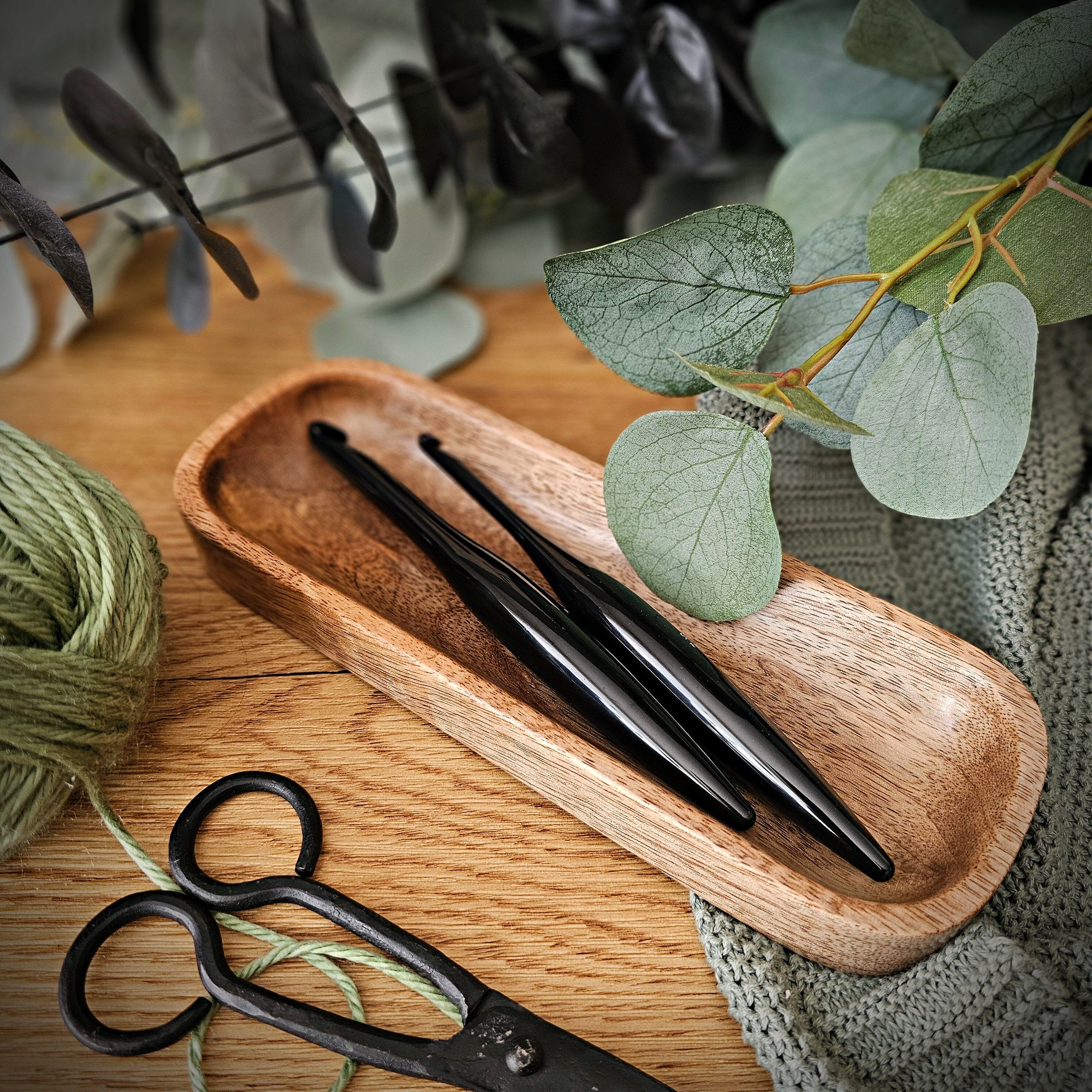 Onyx Streamline Metal Crochet Hooks Metal Streamline FurlsCrochet