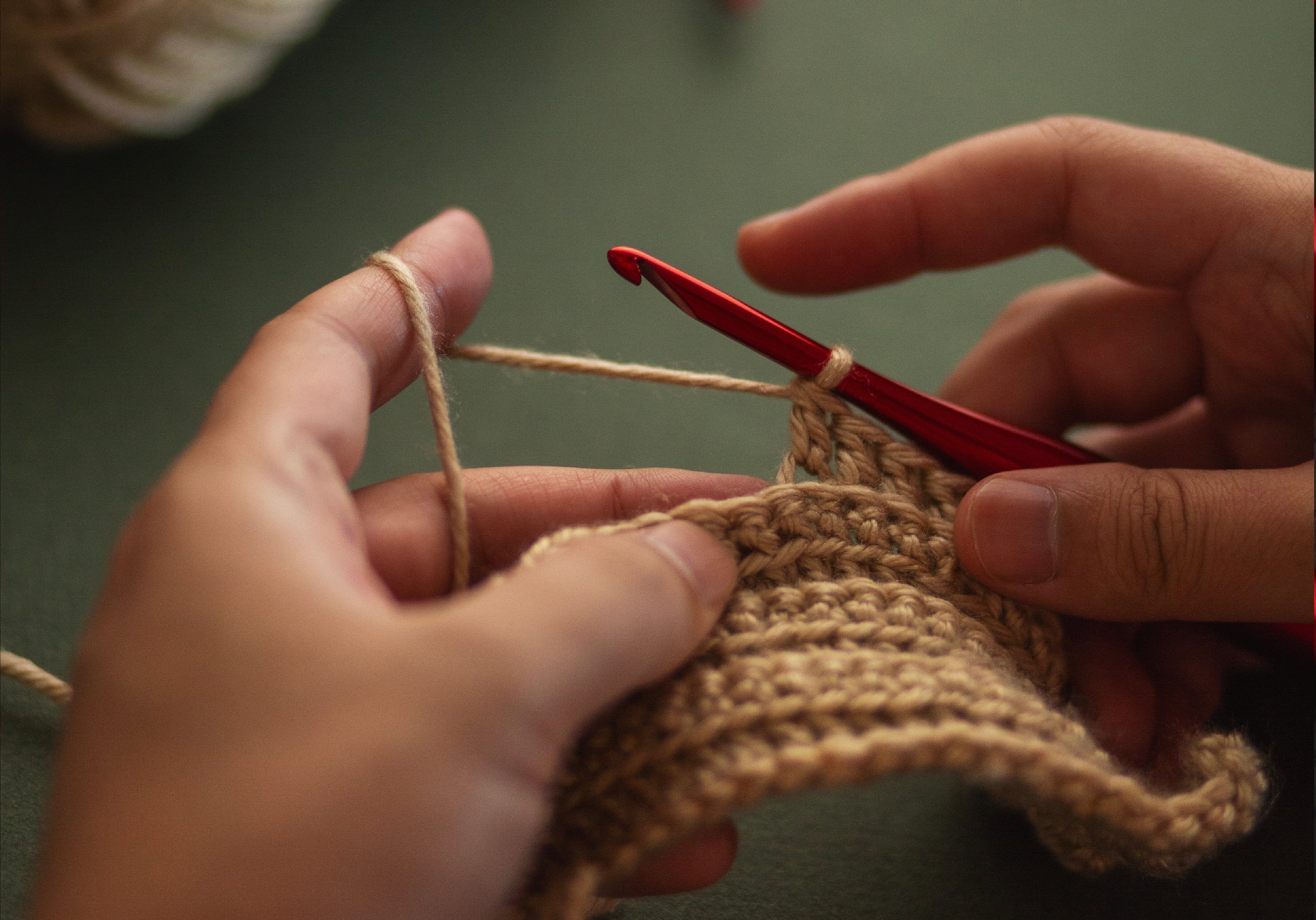 Limited Edition Red Streamline Metal Crochet Hooks Metal Streamline FurlsCrochet