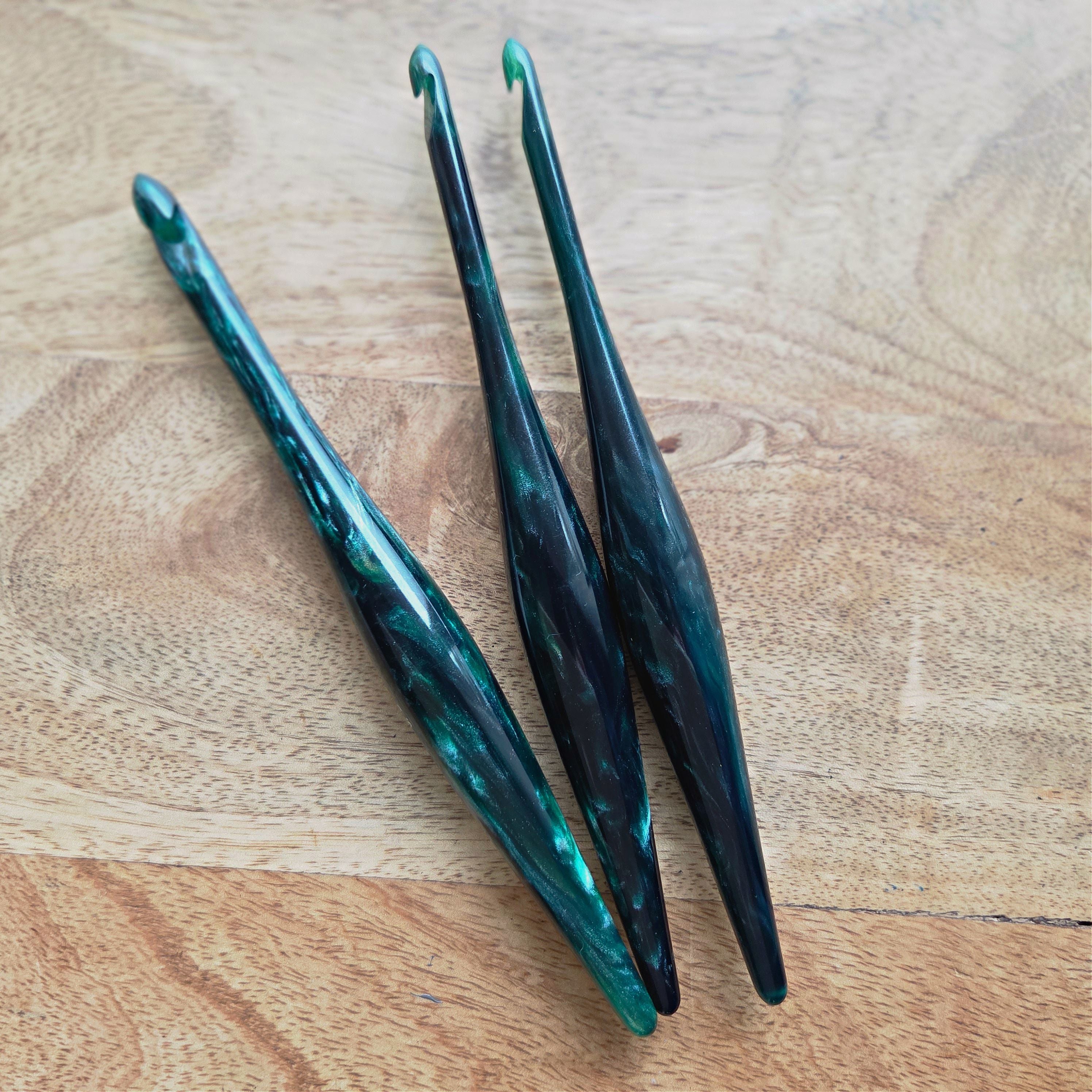Limited Edition Vixen Streamline Resin Crochet Hooks Streamline Resin FurlsCrochet