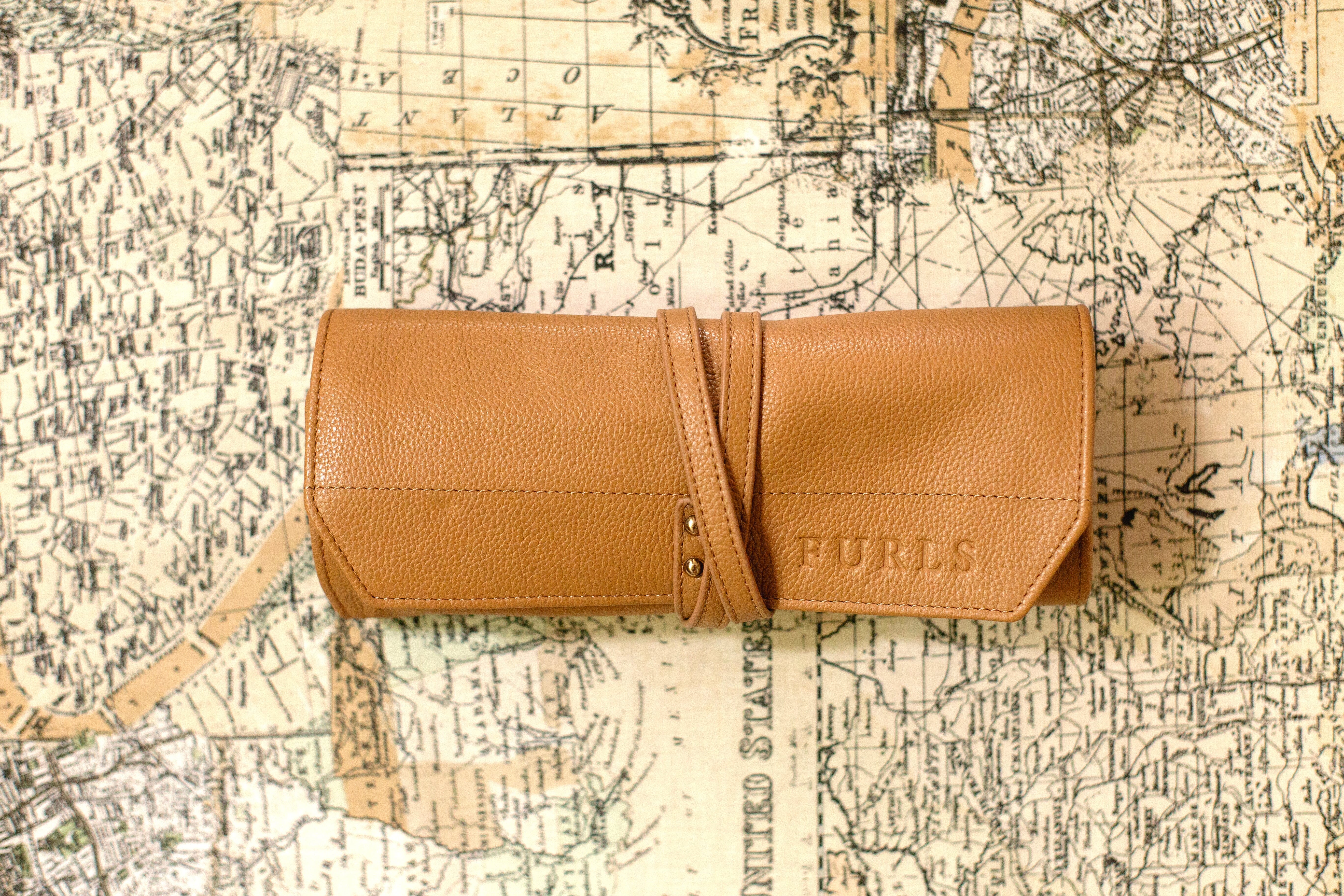 Venture Leather Travel Roll – Crochet Hook Organizer Leather Accessories FurlsCrochet Saddle