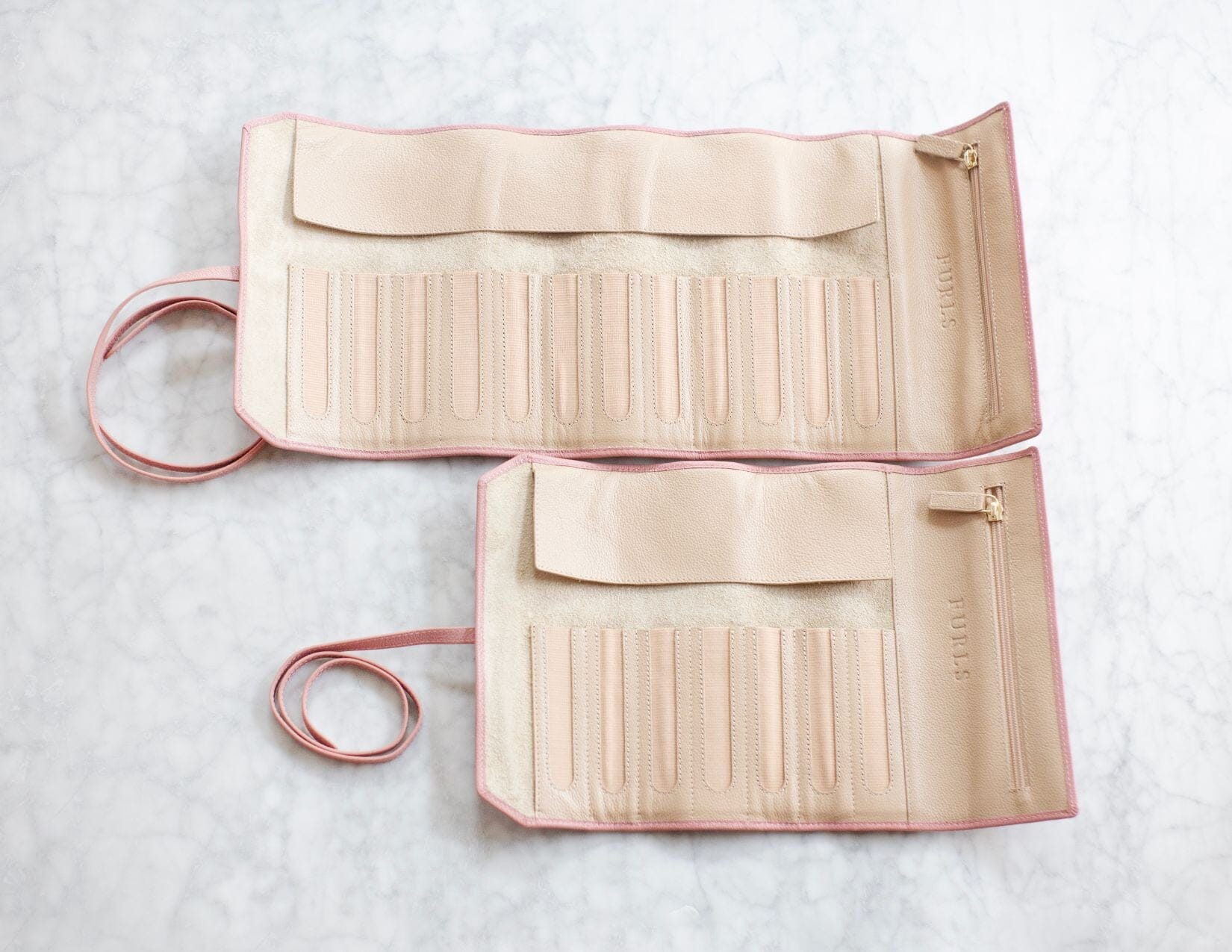Venture Leather Travel Roll – Crochet Hook Organizer Travel Accessories FurlsCrochet 